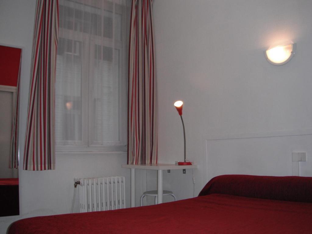 Hotel Faidherbe Lille Cameră foto
